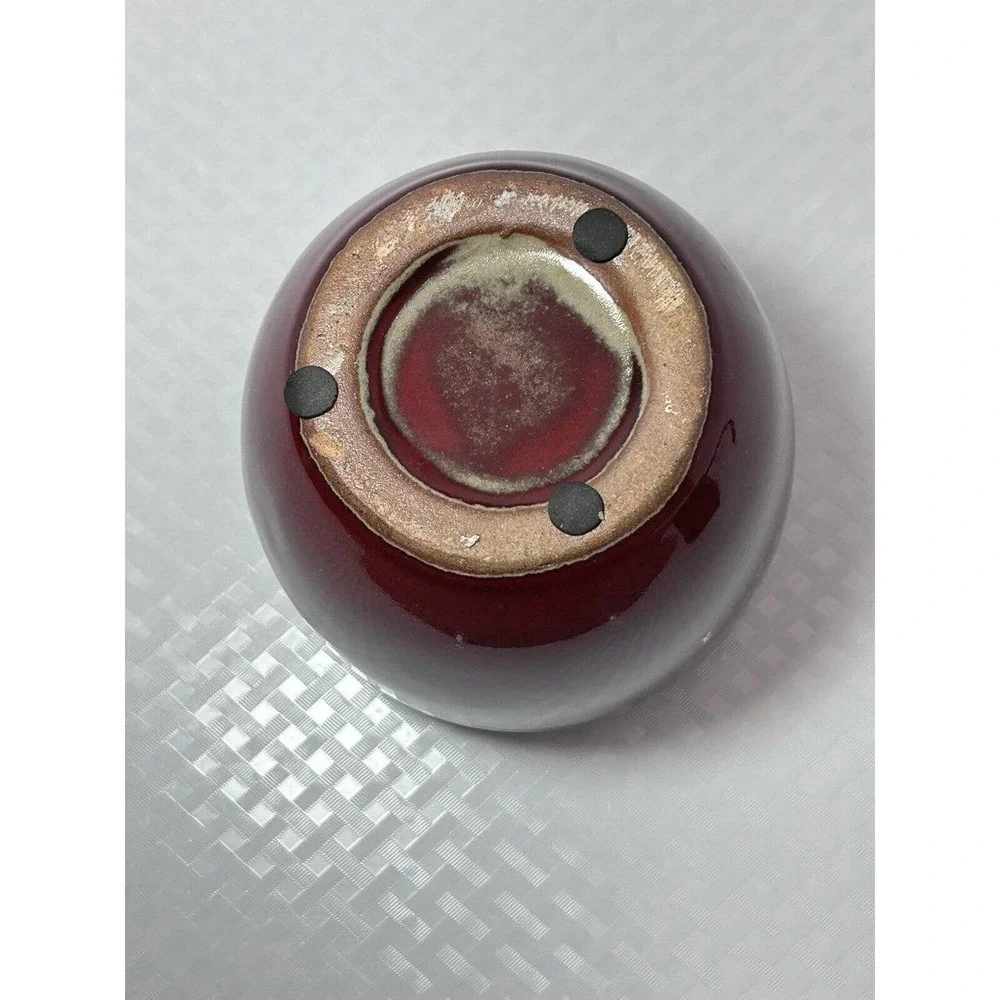 Unmarked pottery art